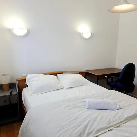 Couette-café 1 3*